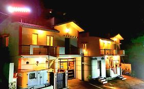 Royal Black Pepper Cottage